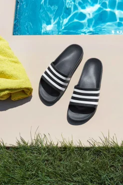 Uomo ADIDAS Ciabatte da Piscina nere con strisce Adilette Aqua