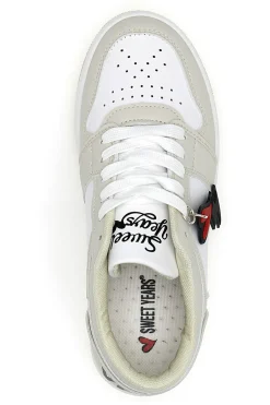 Donna SWEET YEARS Cremefarbene Sneakers „ 8580“.