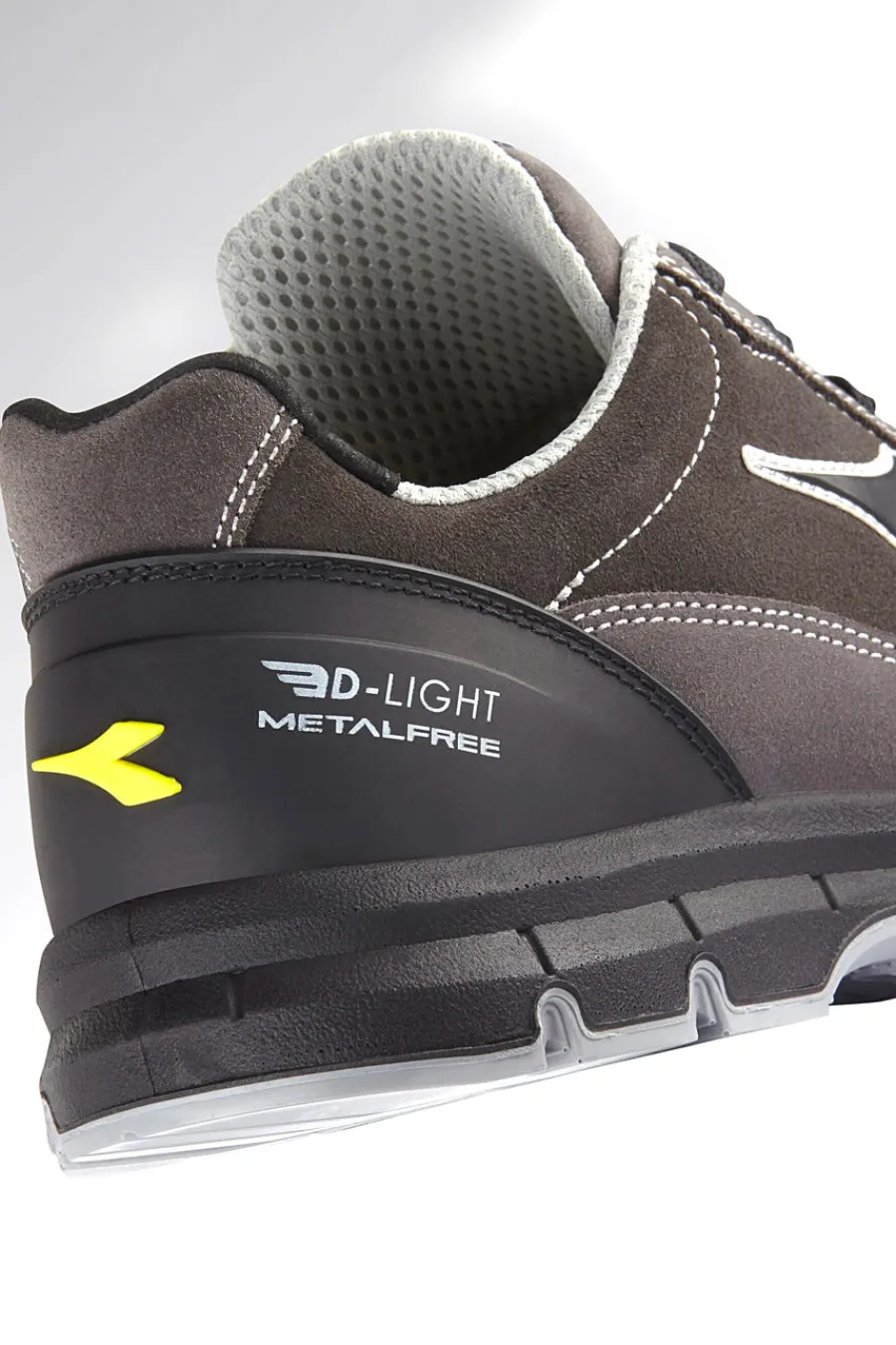 Uomo DIADORA Scarpe antinfortunistiche grigie in pelle antigraffio RUN LOW MET FREE S3L FO SR ESD